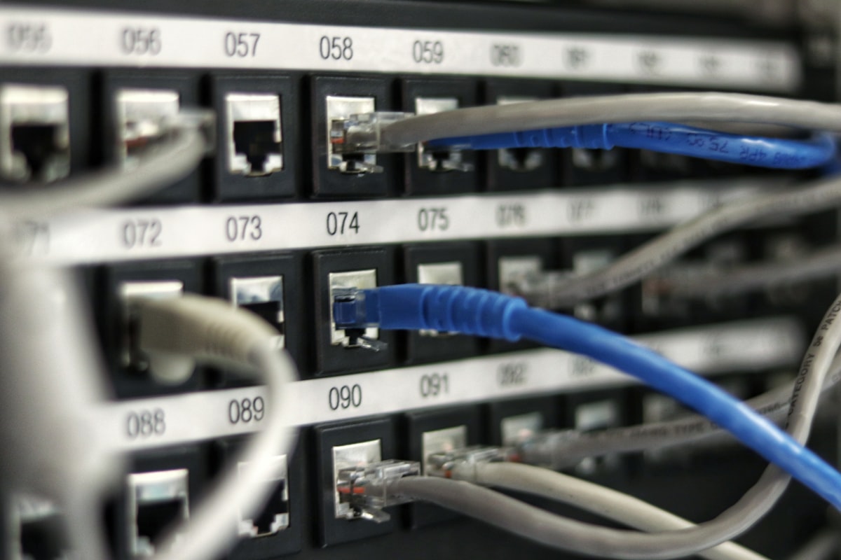 Core network switches of a private commercial bank